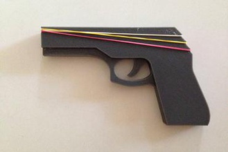 rubber band gun 3d-drucken - Spielzeug Gummi Gummi-Pistole p3 childeren Kind elastic pla 3d print model - Mito3D