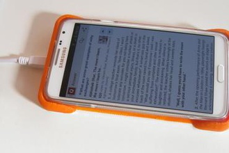 samsung galaxy note 3 neo sm-n7505 cargador inalámbrico gadget freecad smartphone de pie 3d print model - Mito3D