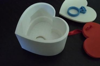 scatolina cuore doppio fondo gioielli anello la scatola box portachiavi keychain fidanzamento scherzo 3d print model - Mito3D