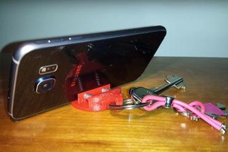 smartfhone stand keychain gadget smartphone holder key 3d print model - Mito3D