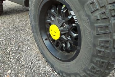 risonho cara calota mickey Thompson rodas jipe cubo boné roda pneu sorriso off road estrada 3d print model - Mito3D