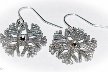 snowflake earrings jewelry 3D print model - Mito3D