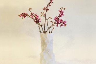 spring persian carpets vase your home spiral flower 3d print model - Mito3D