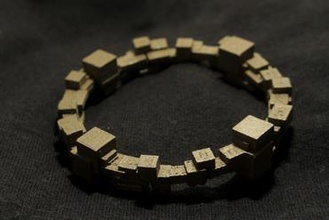 sq bangle gioielli bronzefill 3d print model - Mito3D