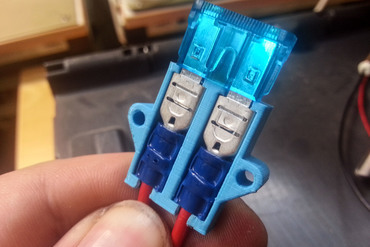 apilable fuseholder fabricante de bricolaje portafusibles el fusible hoja conector la cuchilla automoción titular Impreso en 3d 3D print model - Mito3D