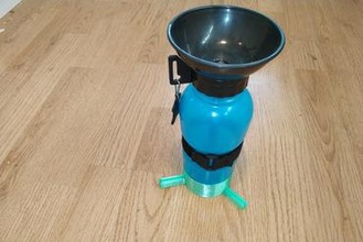 stand Hund Wasserflasche Ihre home Wasser Flasche Haustiere hunde haustier 3d print model - Mito3D