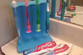 porte-brosse à dents de 4 personnes votre maison 3d print model - Mito3D