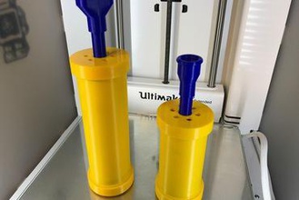 two air pumps toys pump balloon 3d print model - Mito3D