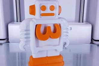 ulti3ot femenino las miniaturas ultibot ultimaker3 el robot 3d print model - Mito3D