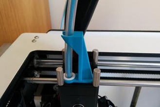 um2 - bowden clip de guía Impresora 3d piezas mejoras 3d print model - Mito3D