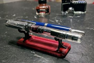 universal pen stand d'autres stylet 3d print model - Mito3D