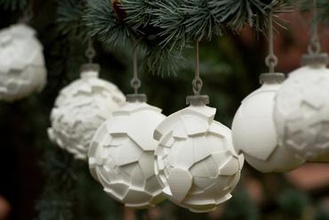 vornaments your home ultimaker christmas voronoi tree ornaments 3d print model - Mito3D