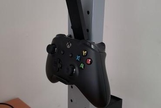 Xbox manette mur monter vis trous USB fente receveur Jeux 3d print model - Mito3D